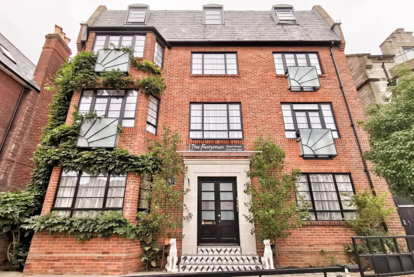 Ferryman Apartments By Places To Be Portsmouth Exterior photo